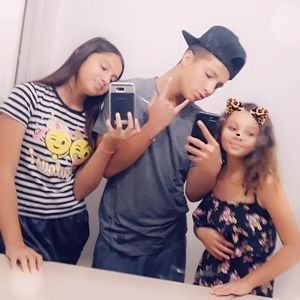 Meet your Posher, Alejandra